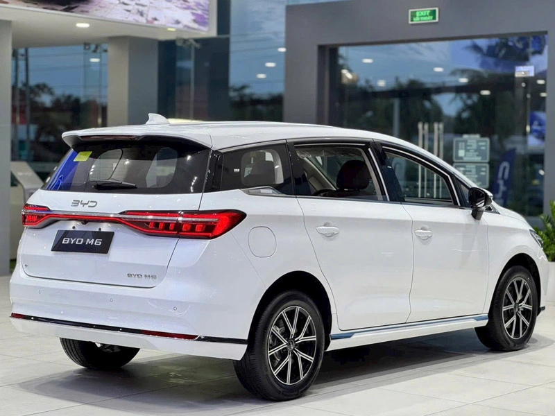 byd-m6-anh-2-2875970j33835